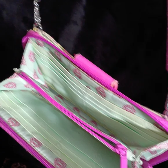 Vera Bradley Floral Quilted Crossbody Bag - Picture 4 of 4